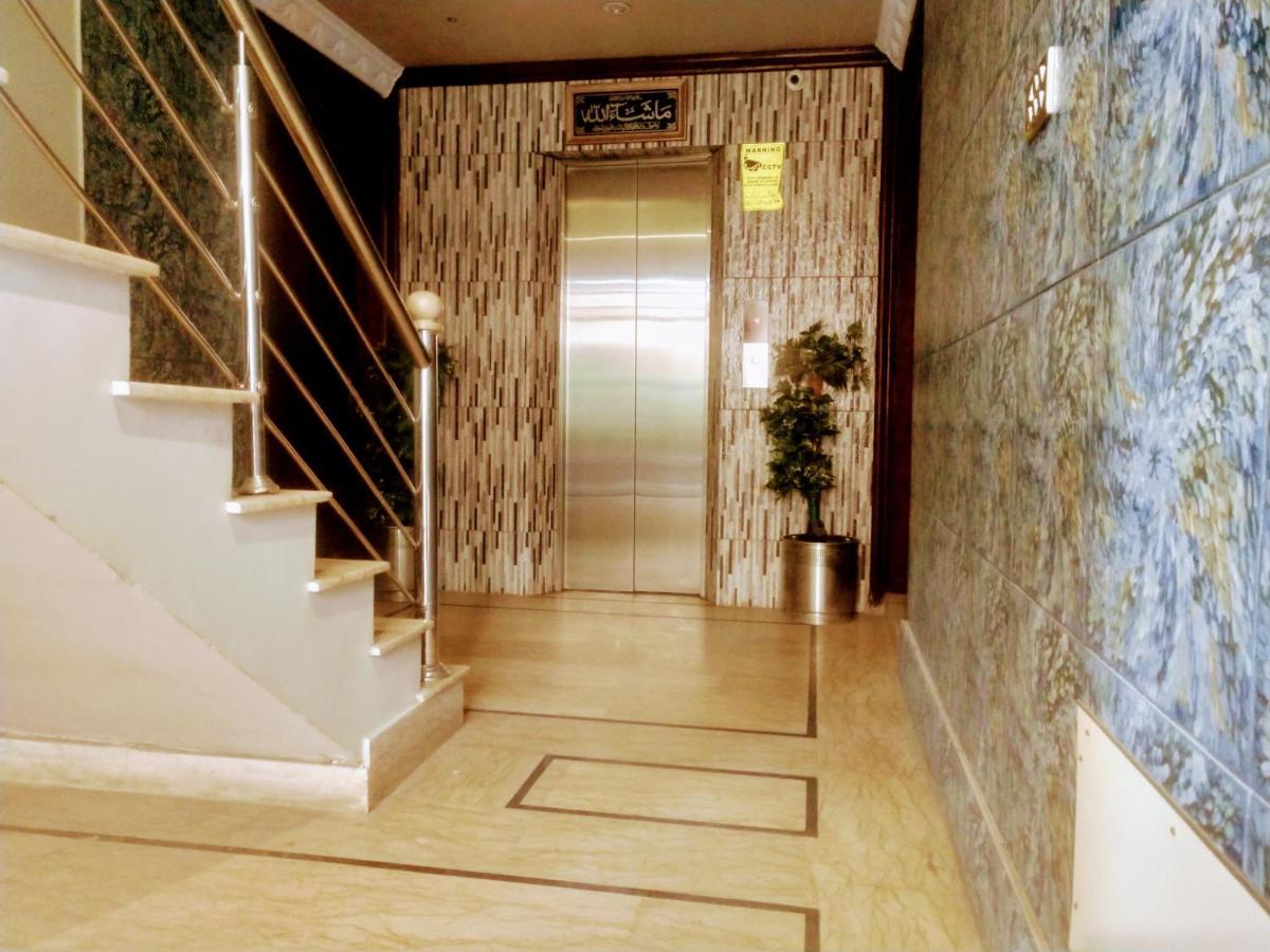 Luxury Living Rooms Near Agha Khan, Millennium, Nueplex Karachi Eksteriør bilde