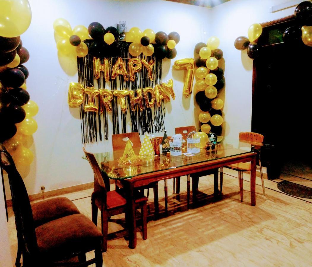 Luxury Living Rooms Near Agha Khan, Millennium, Nueplex Karachi Eksteriør bilde