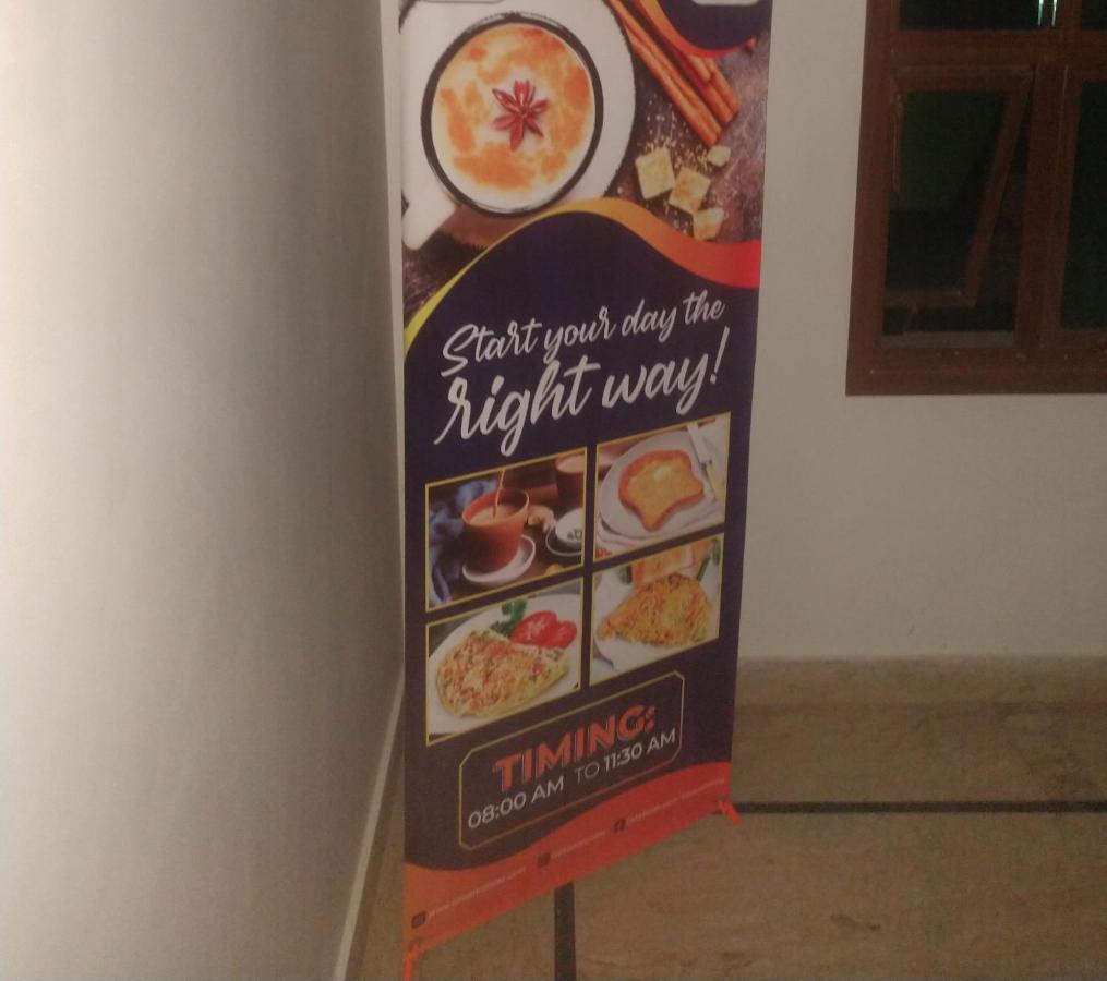Luxury Living Rooms Near Agha Khan, Millennium, Nueplex Karachi Eksteriør bilde