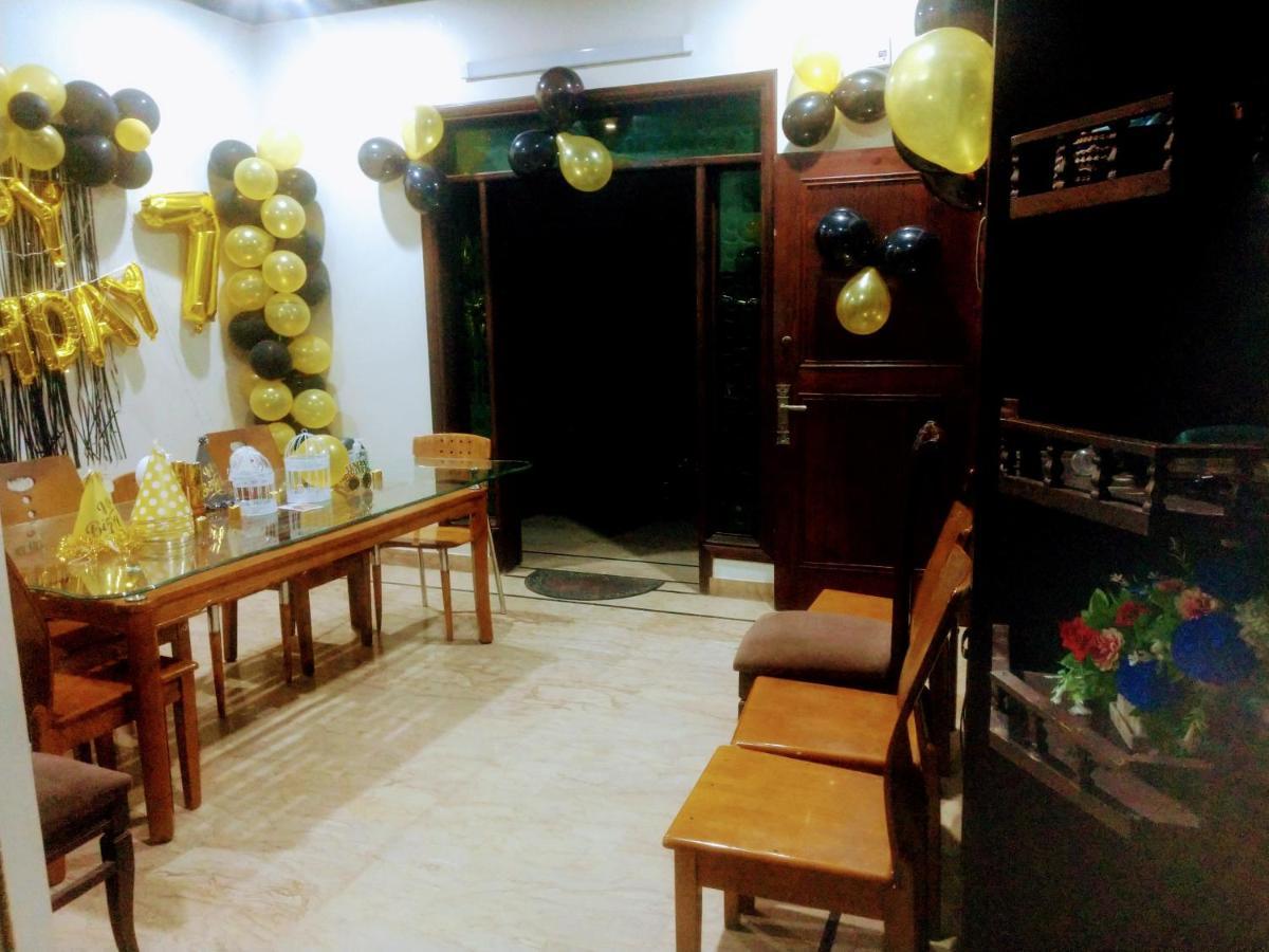 Luxury Living Rooms Near Agha Khan, Millennium, Nueplex Karachi Eksteriør bilde