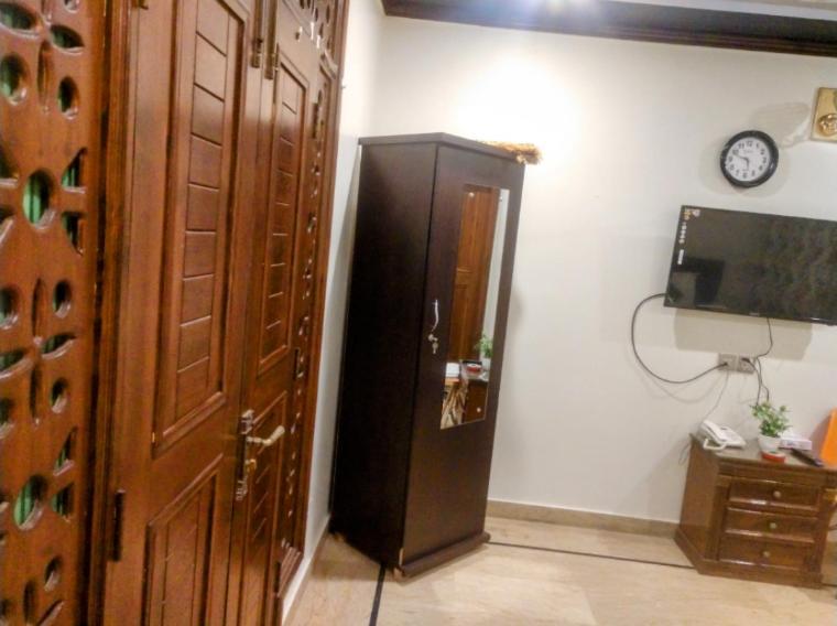 Luxury Living Rooms Near Agha Khan, Millennium, Nueplex Karachi Eksteriør bilde